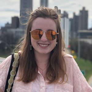 Meet your Posher, Claire